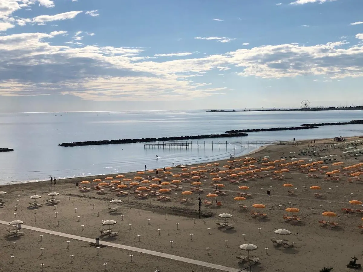 Hotel Adriatica Sul Mare Rimini Itálie