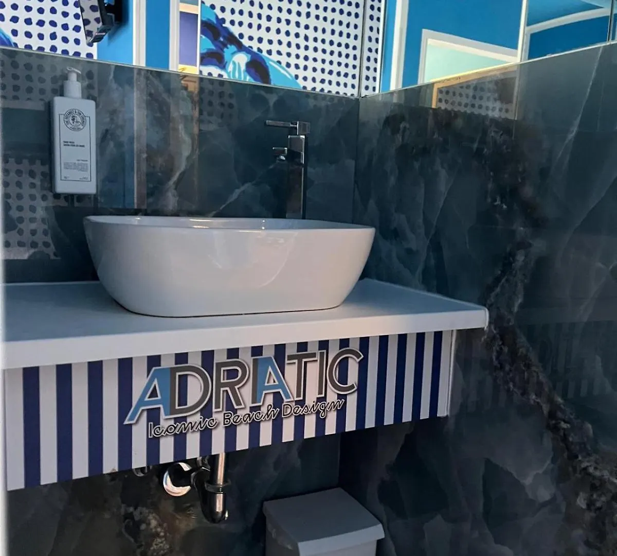Hotel Adriatica Sul Mare Rimini