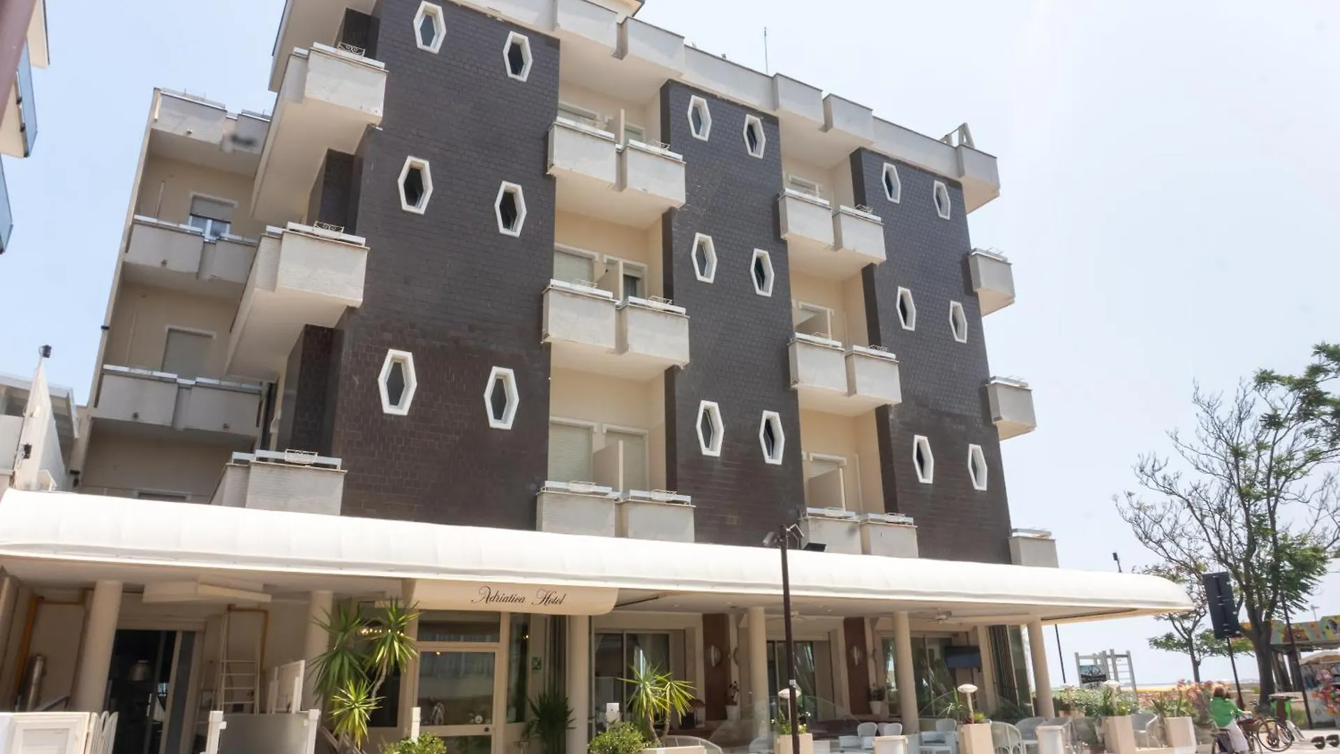 Hotel Adriatica Sul Mare 리미니
