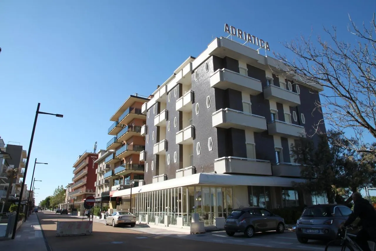 Hotel Adriatica Sul Mare Rimini 3*,