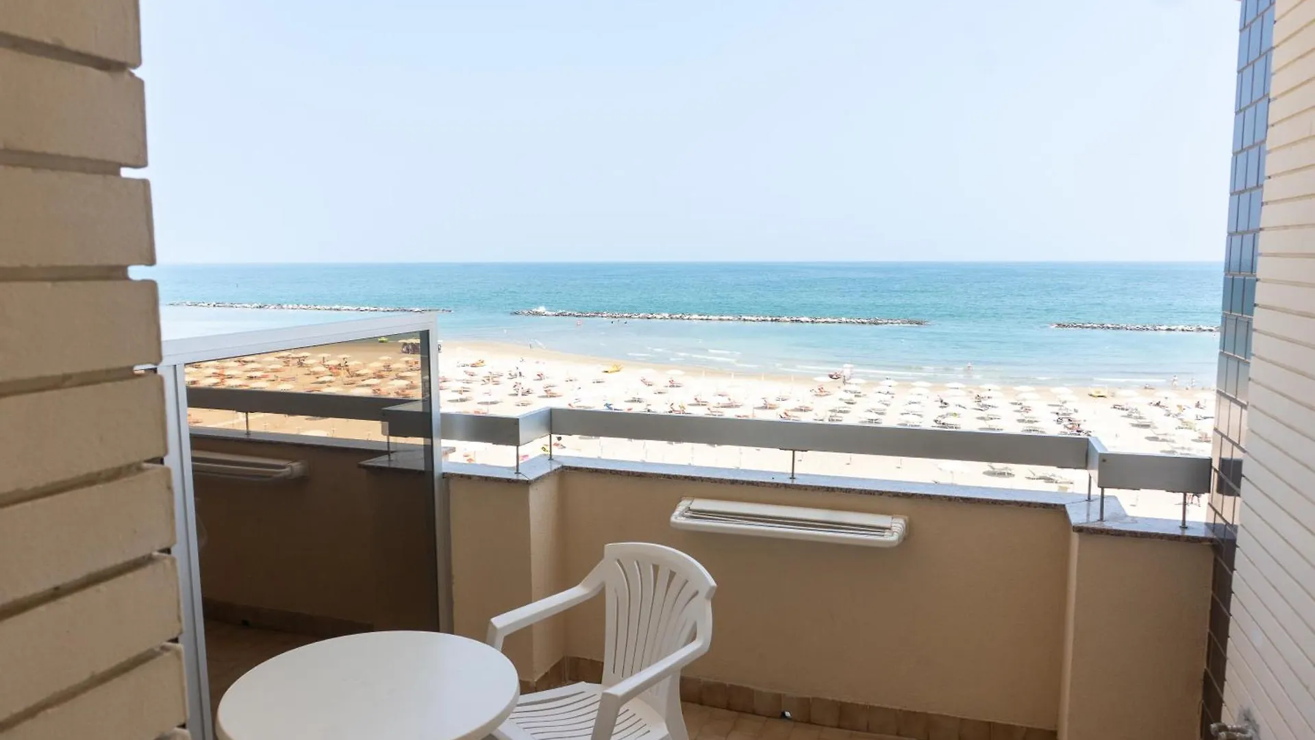 ***  Hotel Adriatica Sul Mare Rimini Olaszország